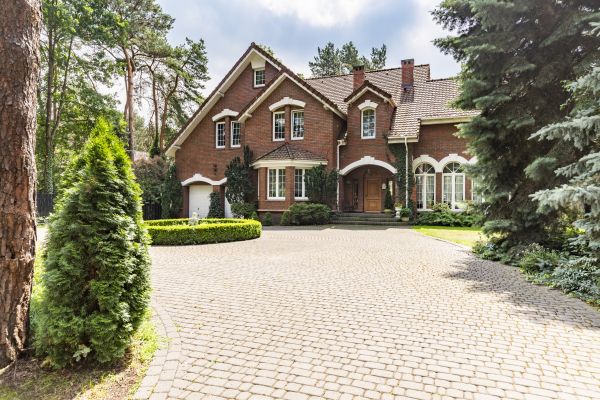 Driveway Brick Repair in Farmington